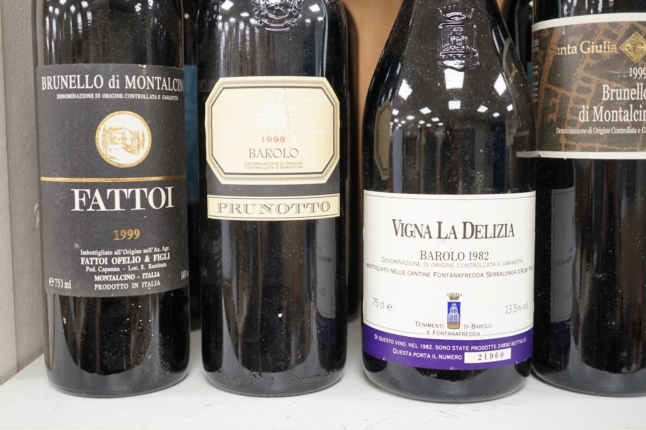 Twelve bottles of Italian wine comprising Brunello Di Montalcino 1999 & 2000 and Vigna La Delizia Barolo 1982. Condition - unknown storage history